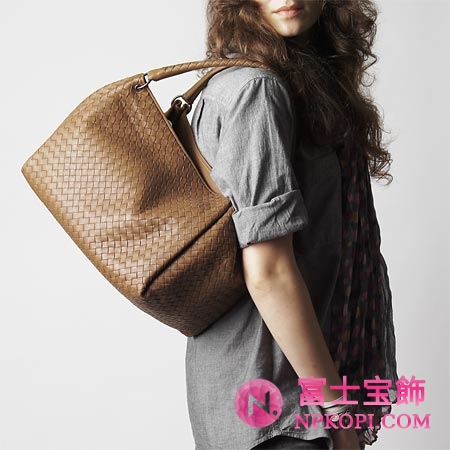 ボッテガヴェネタ/BOTTEGA VENETA/ レザートートバッグ /キャラメルブラウン222322 v0016 2880